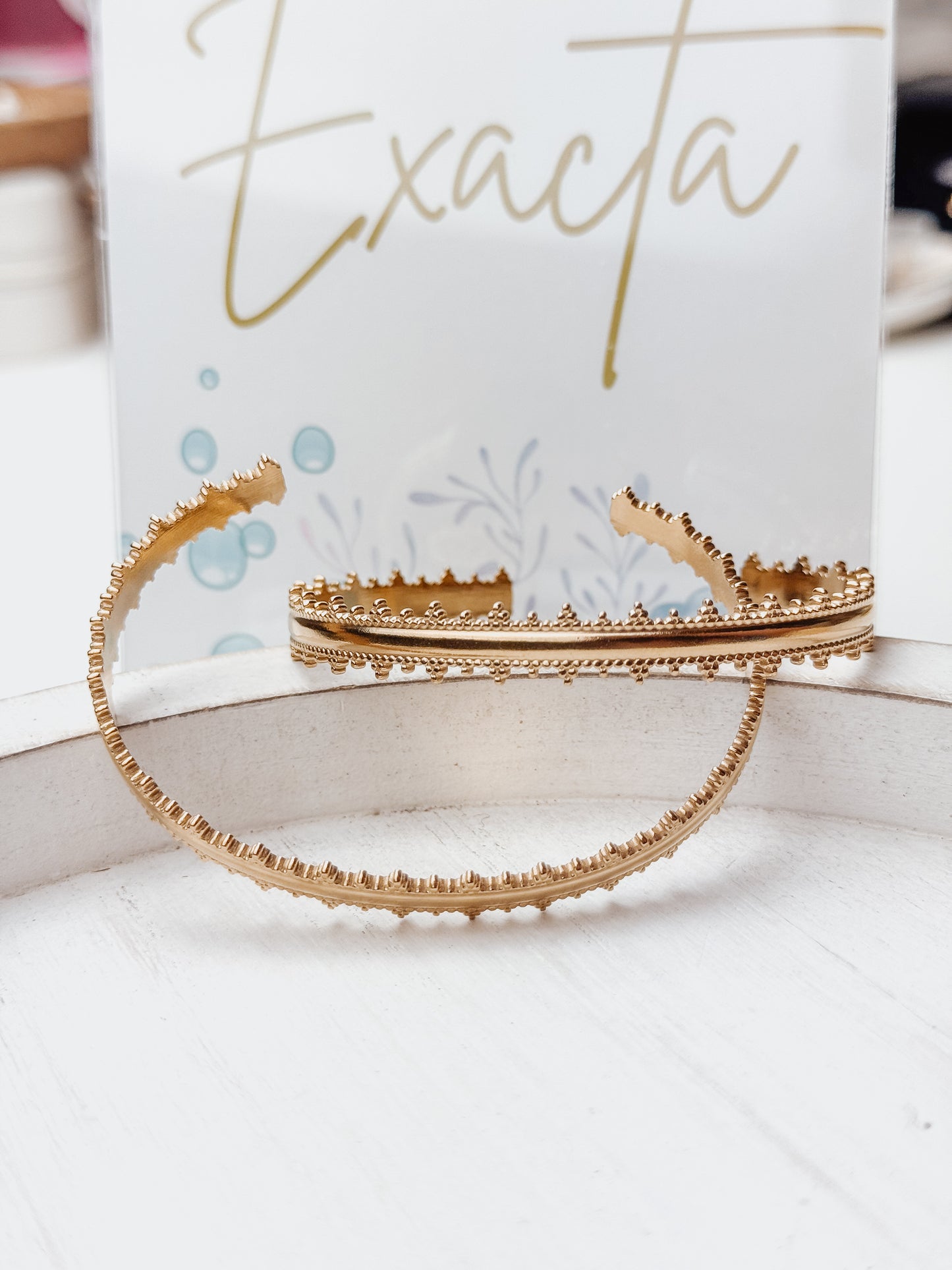 Fine Lines Bangle